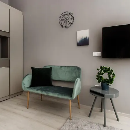 Apartment Elegant Duplex Near Greenery *