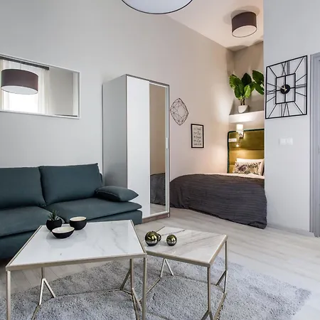 Apartment Elegant Duplex Near Greenery Budapest