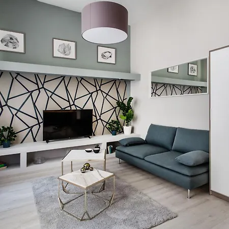 Apartment Elegant Duplex Near Greenery *